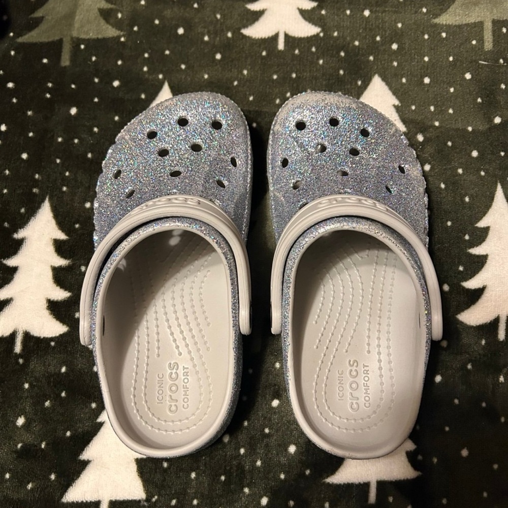 kids Crocs size 1
